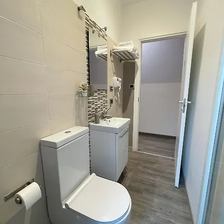 Apartment Dr House