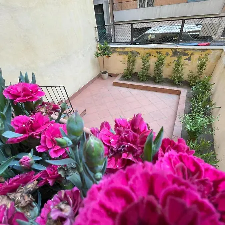 Apartment Dr House *
