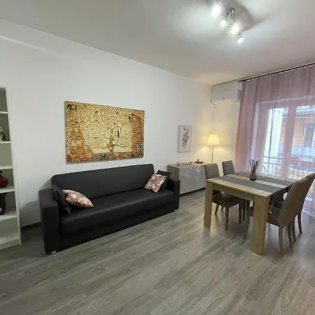 Dr House Apartment *